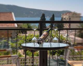 Апартаменты Apartments Lena Херцег-Нови Апартаменты с террасой и видом на море-4