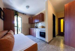 Апартаменты Apartments Lena Херцег-Нови Апартаменты с террасой и видом на море-6