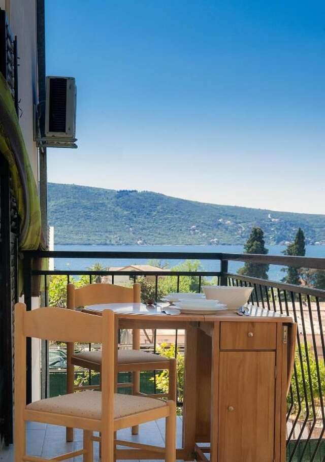 Апартаменты Apartments Lena Херцег-Нови-19